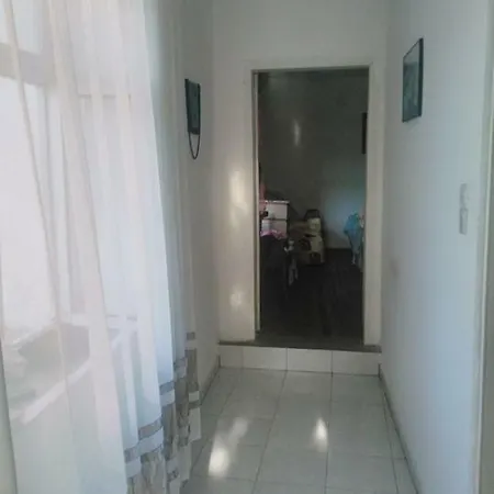 Marsi House * Delvine